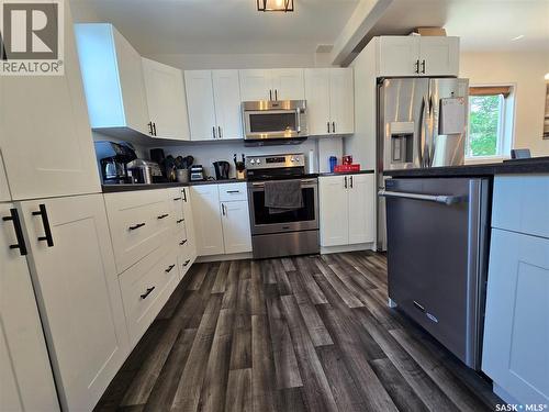 107 9Th Avenue S, Weyburn, SK 