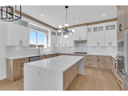 1152 Hume Avenue, Kelowna, BC 