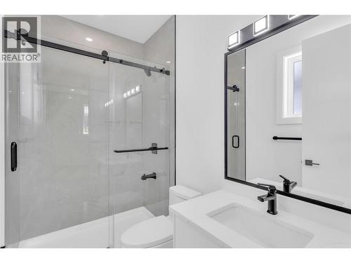 Ensuite - 1152 Hume Avenue, Kelowna, BC 