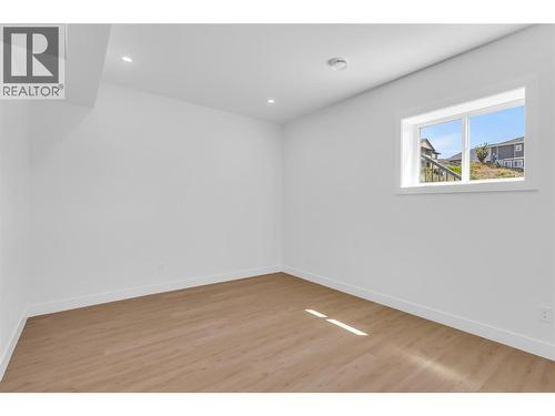 Basement Bedroom - 1152 Hume Avenue, Kelowna, BC 