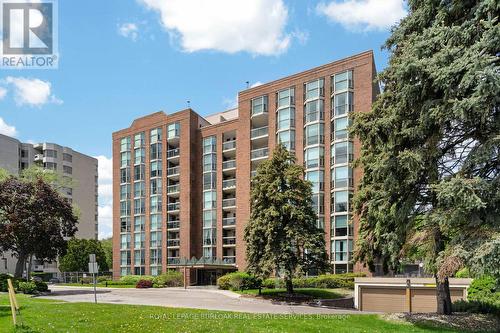 709 - 1225 NORTH SHORE BOULEVARD E  Burlington, ON L7S 1Z6