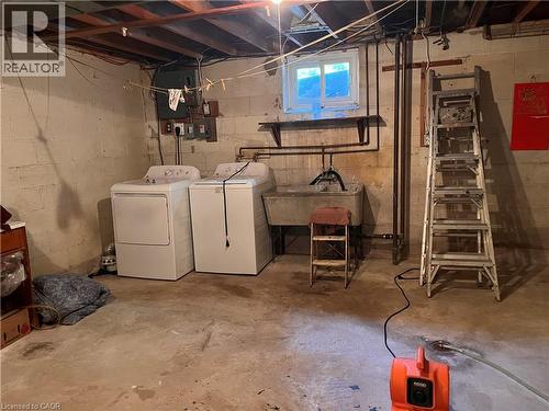 1199 Nottingham Avenue, Burlington, ON - Indoor Photo Showing Laundry Room