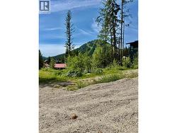 308 Ridge Road Rossland, BC V0G 1Y0