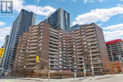 810 - 151 BAY STREET  Ottawa, ON K1R 7T2