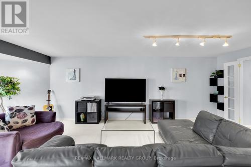 810 - 151 Bay Street, Ottawa, ON 
