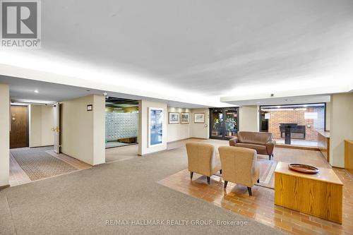 810 - 151 Bay Street, Ottawa, ON 