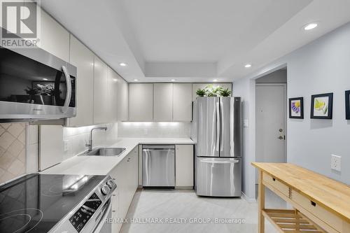 810 - 151 Bay Street, Ottawa, ON 