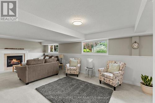 12 Stonebridge Gate, St. Catharines (Grapeview), ON 