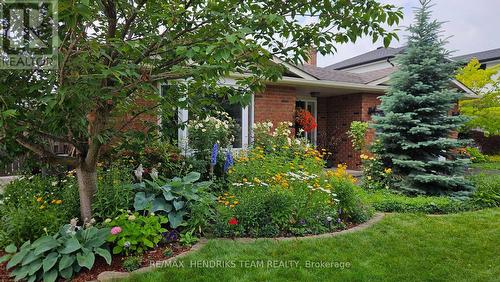 12 Stonebridge Gate, St. Catharines (Grapeview), ON 