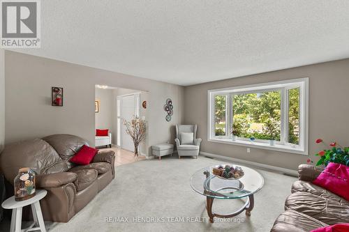 12 Stonebridge Gate, St. Catharines (Grapeview), ON 