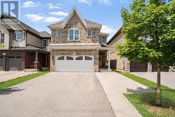 6117 EAGLEWOOD DRIVE  Niagara Falls, ON L2G 0A7