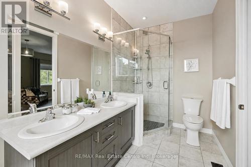 196 Maple Bush Drive, Cambridge, ON 