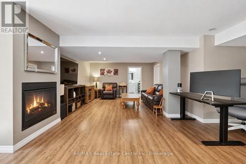 196 Maple Bush Drive, Cambridge, ON 