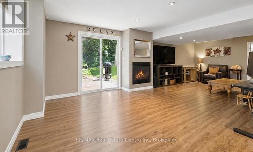196 Maple Bush Drive, Cambridge, ON 