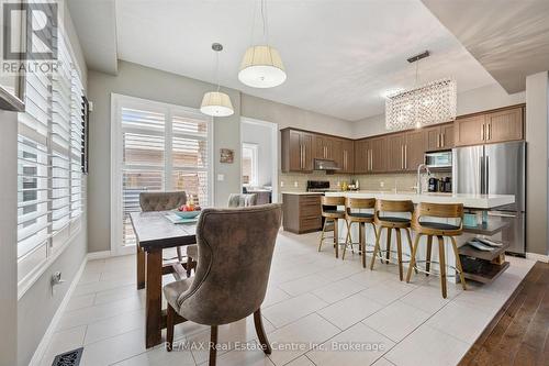 196 Maple Bush Drive, Cambridge, ON 