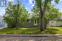 261 Cornwall STREET N  Regina, SK S4R 2G5
