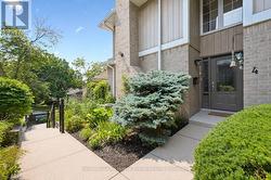 4 - 106 WOODLAWN ROAD E Guelph (Victoria North), ON N1E 1B7