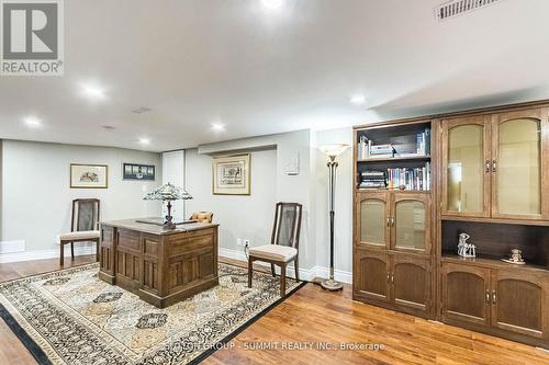 2084 Edinburgh Drive, Burlington, ON 