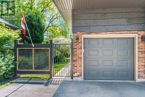 2084 Edinburgh Drive, Burlington, ON 