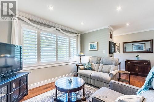 2084 Edinburgh Drive, Burlington, ON 
