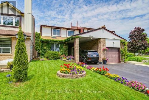 30 - 1606 LANCASTER DRIVE  Oakville, ON L6H 2Z6