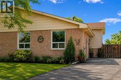 45 HOPEWELL Crescent  Stoney Creek, ON L8J 1P3