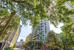 809 - 75 ST NICHOLAS STREET Toronto, ON M4Y 0A5