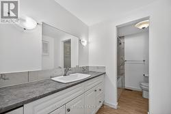 main 4 piece bath - 
