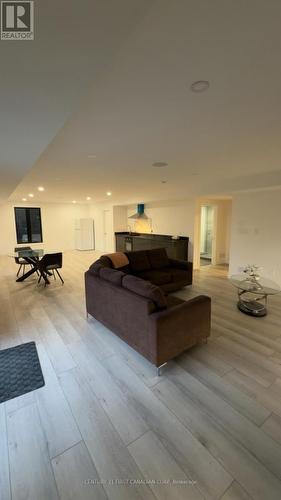B - 2573 BRIDGEHAVEN DRIVE , London North (North F), Ontario N6G 0Z7 5