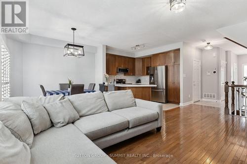 2092 English Crescent, Burlington, ON 