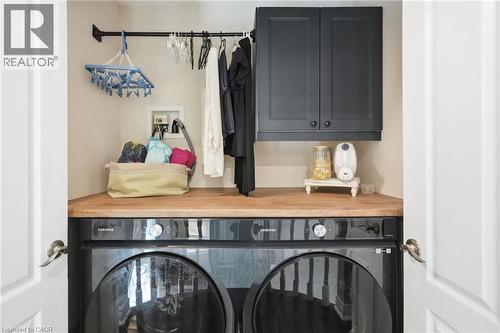 5347 Jameson Crescent, Burlington, ON - Indoor Photo Showing Laundry Room