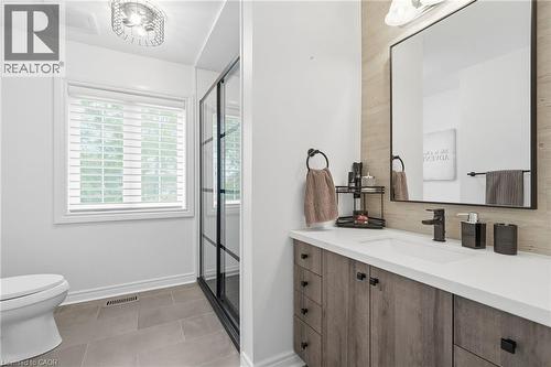 5347 Jameson Crescent, Burlington, ON - Indoor Photo Showing Bathroom