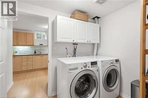 5347 Jameson Crescent, Burlington, ON - Indoor Photo Showing Laundry Room