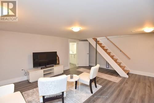 1091 Upper Wellington Street, Hamilton, ON 