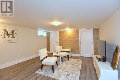 1091 Upper Wellington Street, Hamilton, ON 