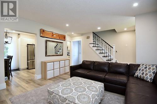 1091 Upper Wellington Street, Hamilton, ON 