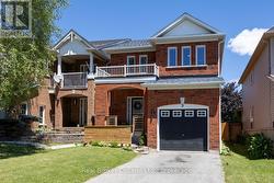 9 CANDLEBROOK DRIVE  Whitby (Pringle Creek), ON L1R 2V4