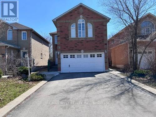 3 AMARYLLIS AVENUE  Richmond Hill, ON L4E 3T7