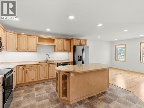 53 Wyvern Avenue, Whitehorse, YT - Indoor Photo Showing Kitchen