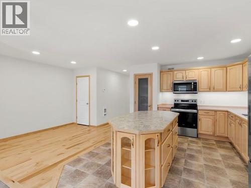 53 Wyvern Avenue, Whitehorse, YT - Indoor Photo Showing Kitchen