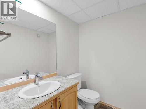53 Wyvern Avenue, Whitehorse, YT - Indoor Photo Showing Bathroom