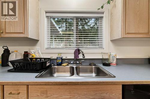 1 Wolfe Street, Sicamous, BC - Indoor Photo Showing Kitchen With Double Sink