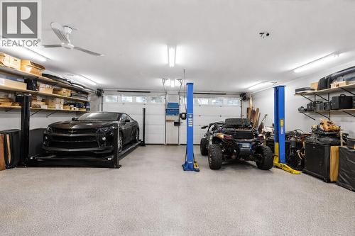 1 Wolfe Street, Sicamous, BC - Indoor Photo Showing Garage