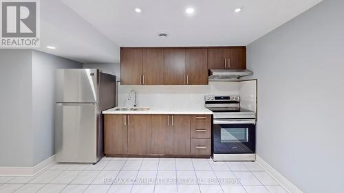 BASEMENT - 32 FAYWOOD DRIVE , Brampton, Ontario L6Y 4K3 4