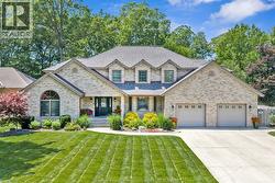 205 WOODLAND DRIVE  Harrow, ON N0R 1G0