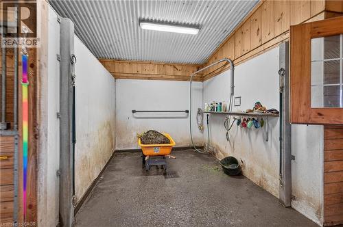 WASH STALL - 564 8Th Concession Road E, Carlisle, ON 