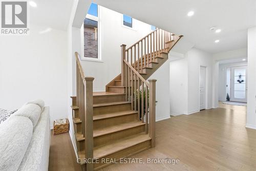56 Langridge Way, Cambridge, ON 