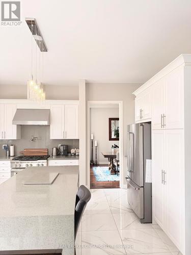 100 Trail Boulevard, Springwater, ON 