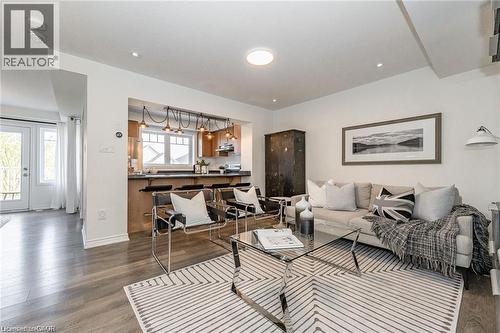 8 Stratus Street, Kitchener, ON - Indoor Photo Showing Living Room