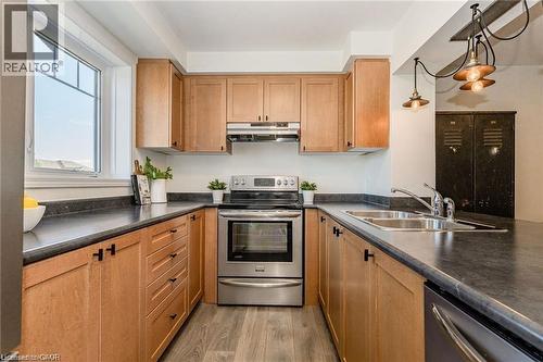 8 Stratus Street, Kitchener, ON - Indoor Photo Showing Kitchen With Stainless Steel Kitchen With Double Sink